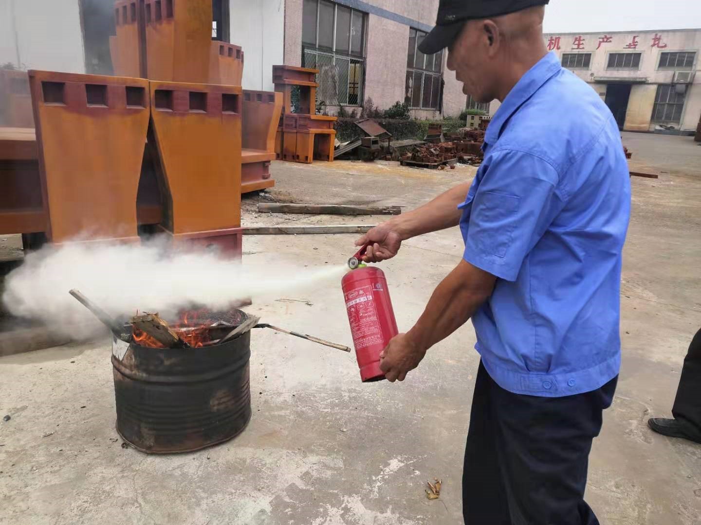 數控雕銑機,模具雕銑機,立式加工中心,石墨雕銑機-凱博數控 數控雕銑機,模具雕銑機,立式加工中心,石墨雕銑機-凱博數控